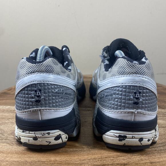 New Balance 860v5 RunDisney 2015 Minnie Mouse Womens Size 7.5 Gray Running Shoes - Picture 3 of 11